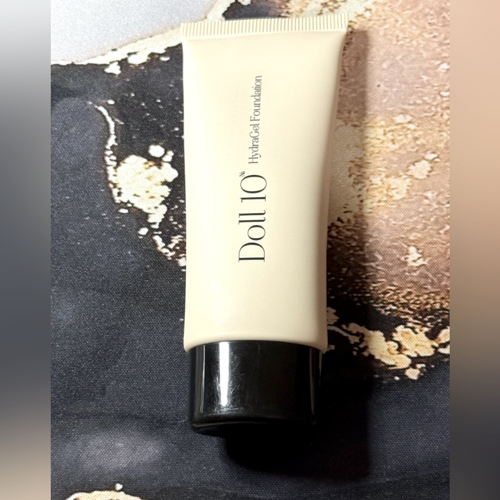 DOLL 10 HYDRAGEL FOUNDATION